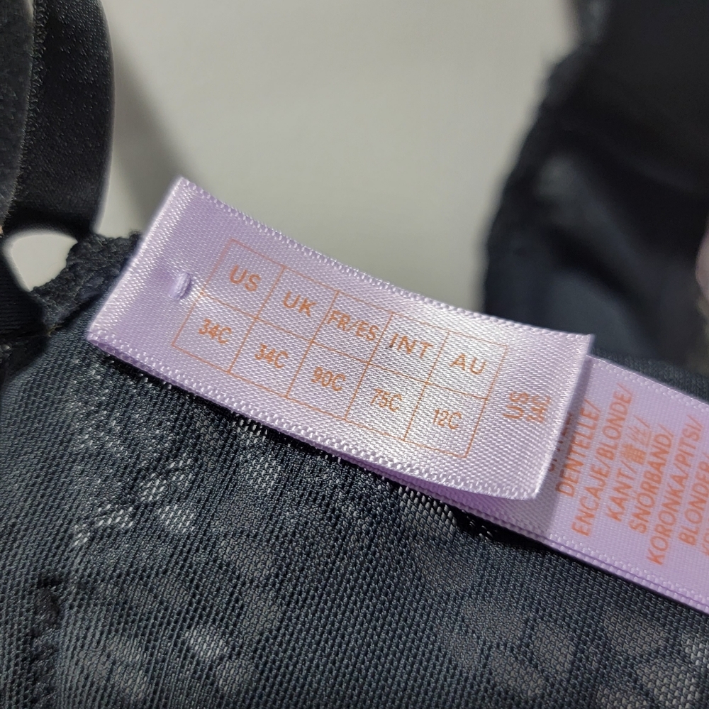 Savage X Fenty Romantic Corded Lace Front-Closure Push-Up Bra Black - Picture 16 of 17